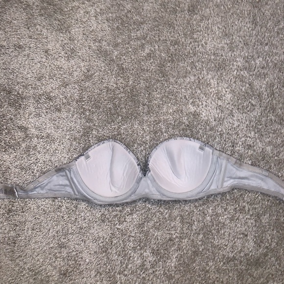 Vassarette Gray & White bra size 36B - Picture 5 of 6
